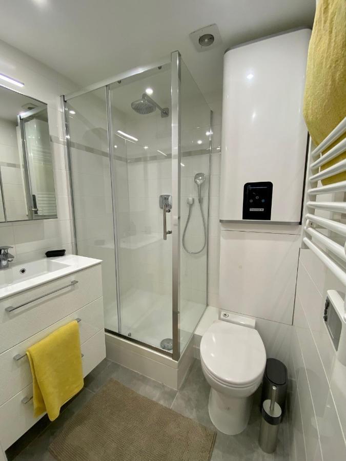 Apartamento Chez les artistes de Ménilmontant París Exterior foto